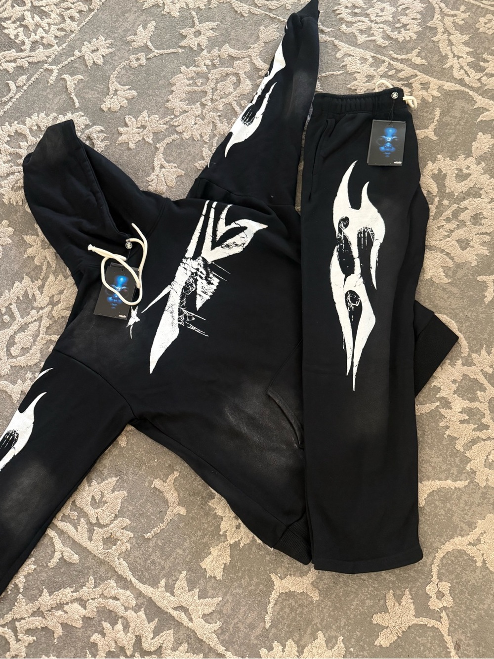 Hellstart tracksuits